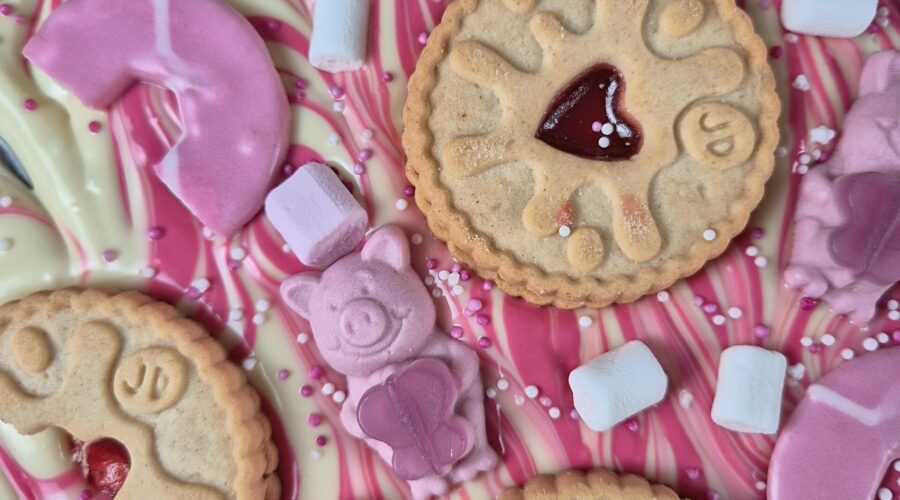 Quick & Easy Valentine’s Chocolate Bark Recipe