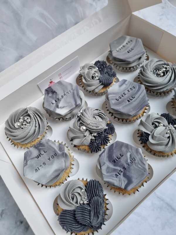 12 Birthday Cupcakes - Image 2