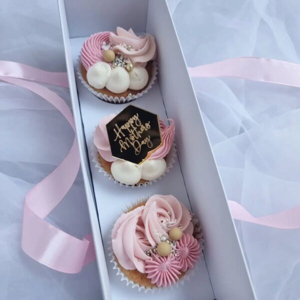 3 Mothers Day Cupcakes